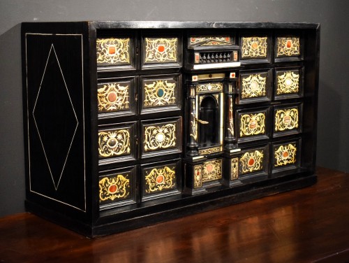 Furniture  - Coin cabinet of the 17th century,  City of Florence